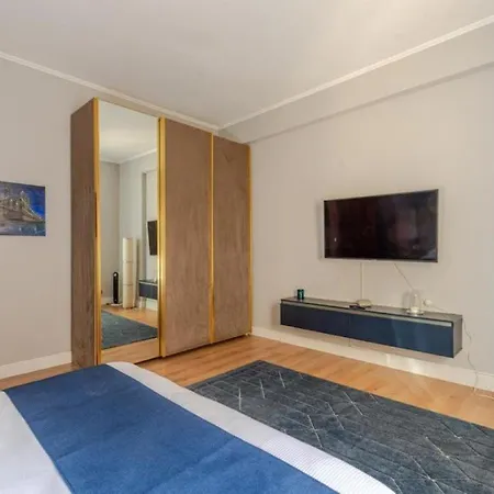 Appartement Elegant San Pietro Vicino Metro
