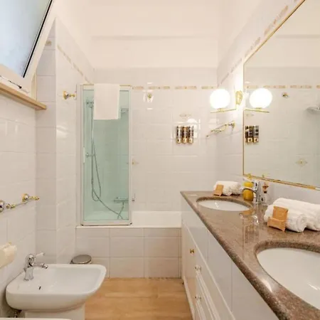 Appartement Elegant San Pietro Vicino Metro